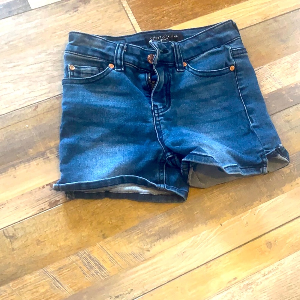 Stretchy jegging shorts